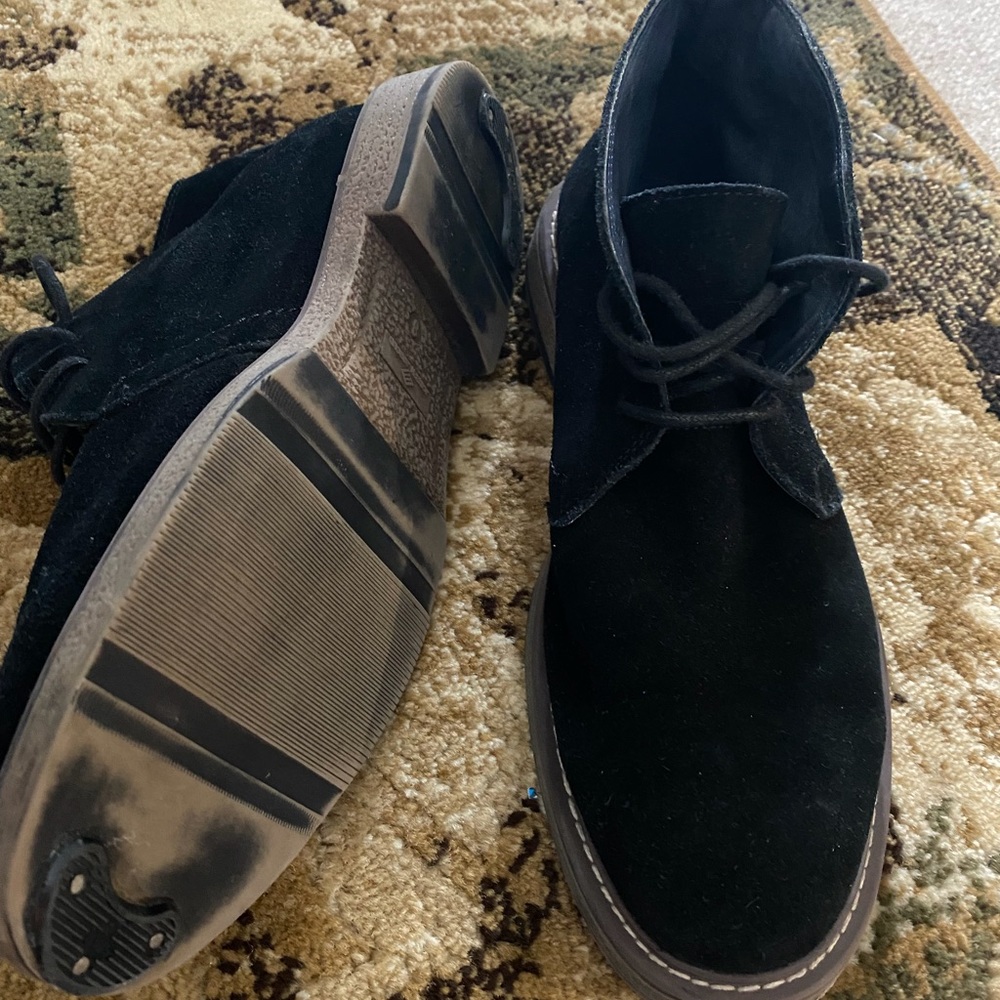 Joseph Abboud black suede chukka boots